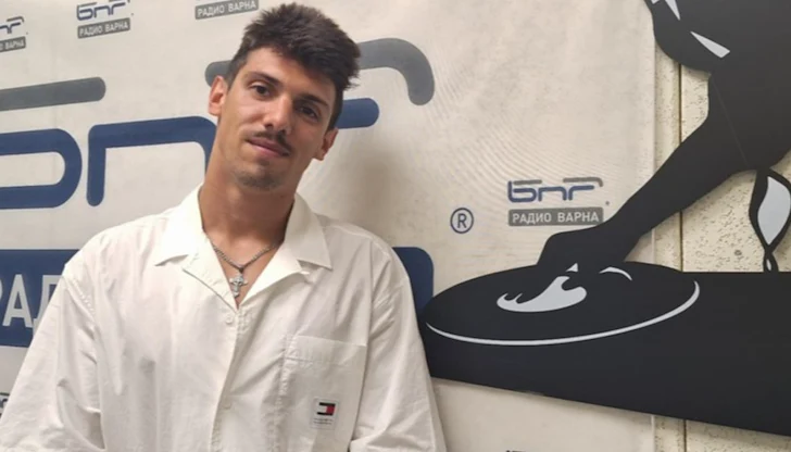 Младият лекар и шампион по плуване предупреждава за рисковете на Богоявление Младият лекар и шампион по плуване предупреждава за рисковете на Богоявление