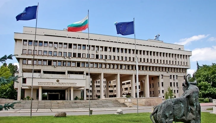 Поройни дъждове и свлачища блокираха пътища в северните райони и Дуръс Поройни дъждове и свлачища блокираха пътища в северните райони и Дуръс