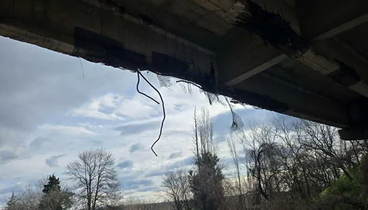 Оголена арматура и "обезопасителни мрежи" – хроника на един предизвестен инцидент на Подбалканския път Оголена арматура и "обезопасителни мрежи" – хроника на един предизвестен инцидент на Подбалканския път