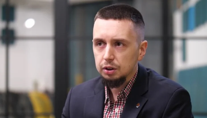 Вкарваме три пъти повече кадри от Азия, но дупката на пазара на труда се разширява с 25% Вкарваме три пъти повече кадри от Азия, но дупката на пазара на труда се разширява с 25%