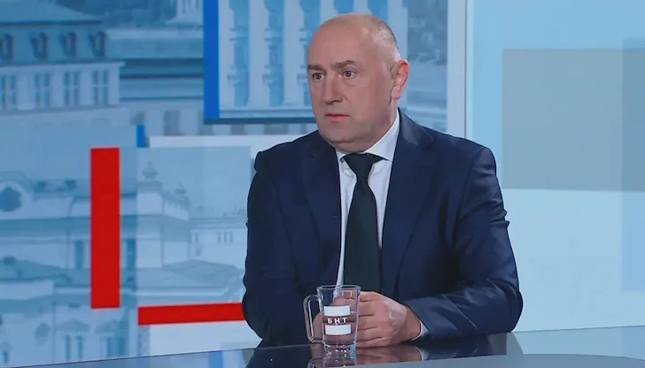 Банкерът призова да не се купува кибрит с банкнота от 100 лева Банкерът призова да не се купува кибрит с банкнота от 100 лева