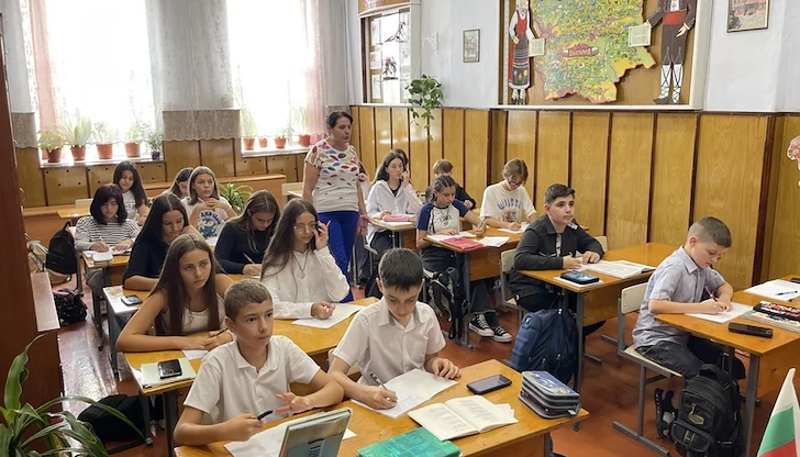 Надежда Цекулова: Институциите задълбочават неравенствата между децата Надежда Цекулова: Институциите задълбочават неравенствата между децата