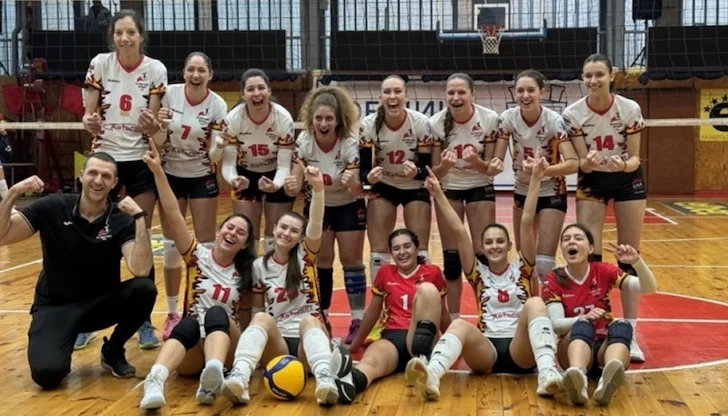 Четири отбора ще спорят за трофея във Висшата лига в зала "Дунав" Четири отбора ще спорят за трофея във Висшата лига в зала "Дунав"