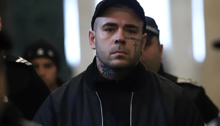 Бившият футболист станал "плах" и "тревожен" след престой в изолация, твърдят експерти Бившият футболист станал "плах" и "тревожен" след престой в изолация, твърдят експерти