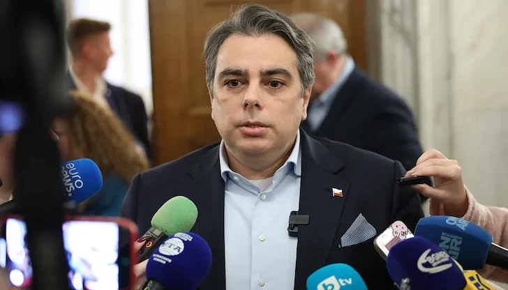 Съпредседателят на ПП обвърза административната реформа с пълно мнозинство от 121 депутати Съпредседателят на ПП обвърза административната реформа с пълно мнозинство от 121 депутати