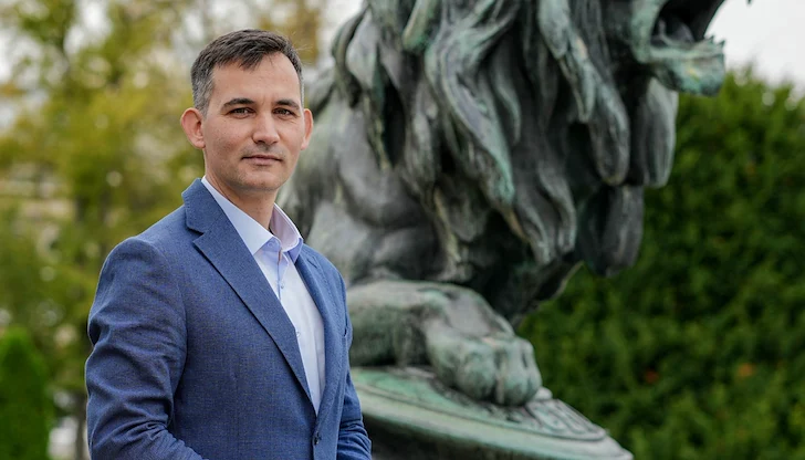 Депутатът отчете по-евтин вход в Исторически музей - Русе, но призна за липсата на стартови пакети в пощите Депутатът отчете по-евтин вход в Исторически музей - Русе, но призна за липсата на стартови пакети в пощите