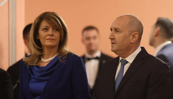 Съпругата на президента избра песента "Freedom" за сбогуване с институцията минути след решението на Конституционния съд Съпругата на президента избра песента "Freedom" за сбогуване с институцията минути след решението на Конституционния съд