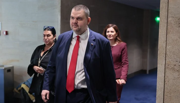 Лидерът на "ДПС – Ново начало" определи антикорупционната комисия като тумор за изрязване Лидерът на "ДПС – Ново начало" определи антикорупционната комисия като тумор за изрязване