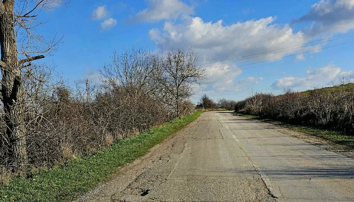 Средствата покриват ремонти на 40-годишни водопроводи и разбити пътни отсечки Средствата покриват ремонти на 40-годишни водопроводи и разбити пътни отсечки