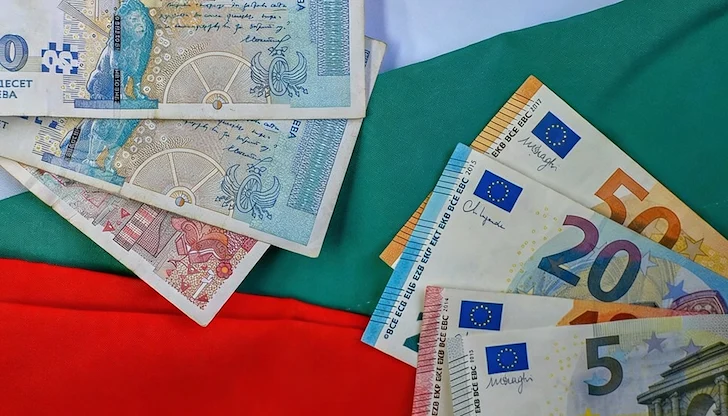 Повече от 16 милиарда лева остават в обращение Повече от 16 милиарда лева остават в обращение