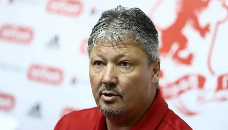 Легендата на ЦСКА е в стабилно състояние, търсят специализиран самолет за превоза му Легендата на ЦСКА е в стабилно състояние, търсят специализиран самолет за превоза му