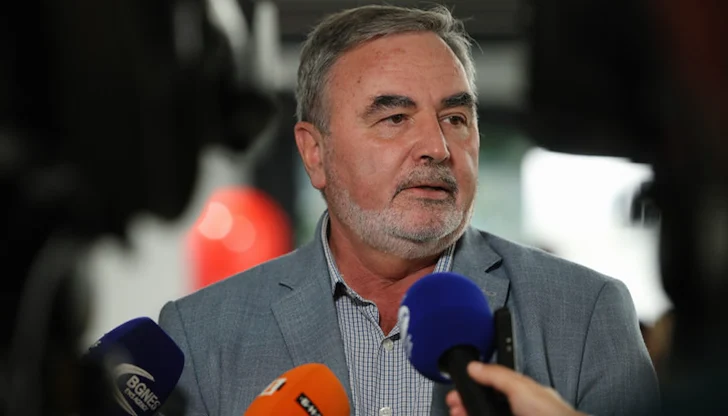 Здравните власти очакват пик на заразата през втората половина на януари Здравните власти очакват пик на заразата през втората половина на януари