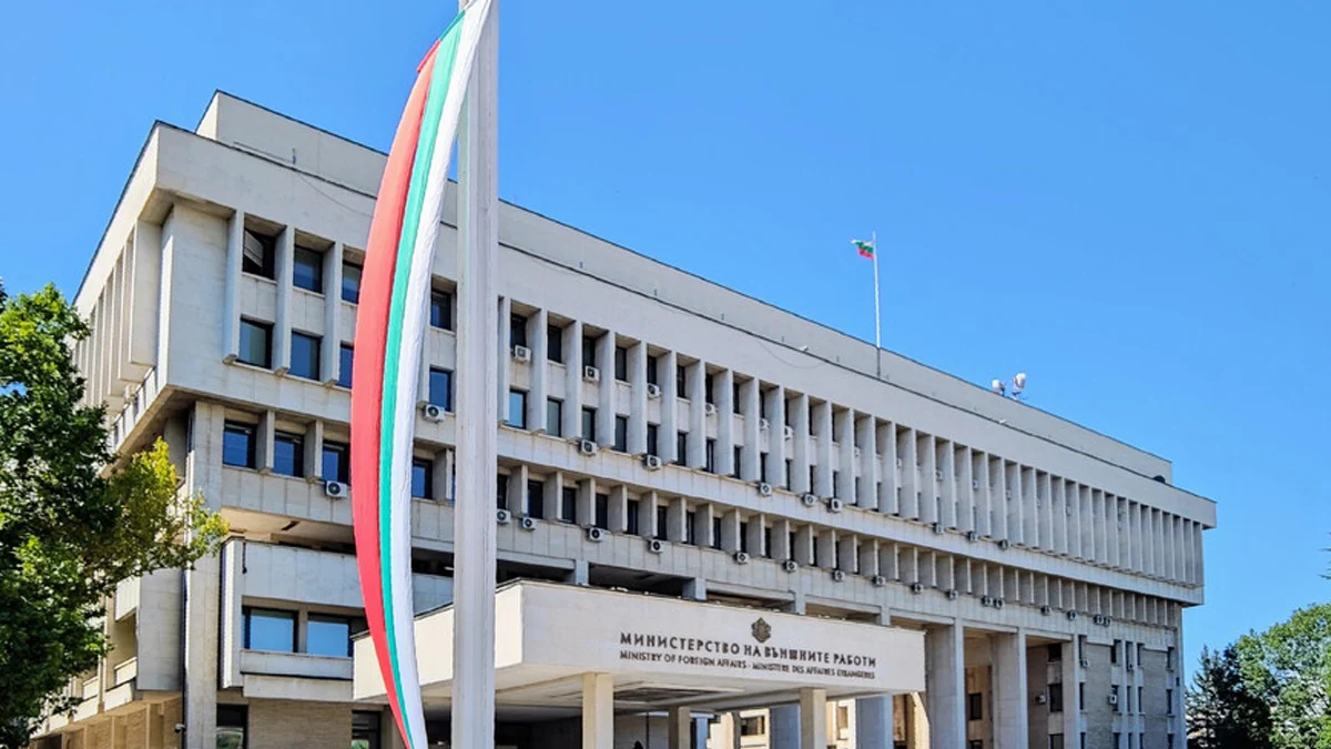 Над 100 души пострадаха при тежък пожар в хитово заведение