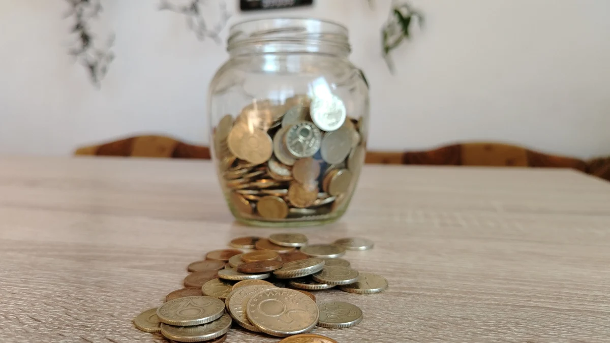 Десет пункта в града приемат дарения, за да финансират дейността