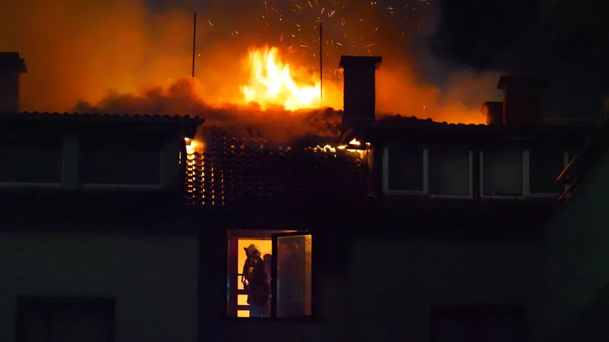 Четирима пострадаха при битови инциденти, огнеборците реагираха на над 100