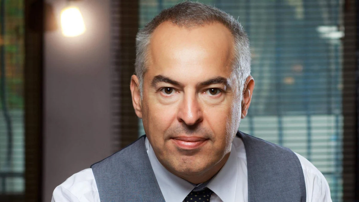 Водещият на Панорама предупреди за опасностите от социалните мрежи и