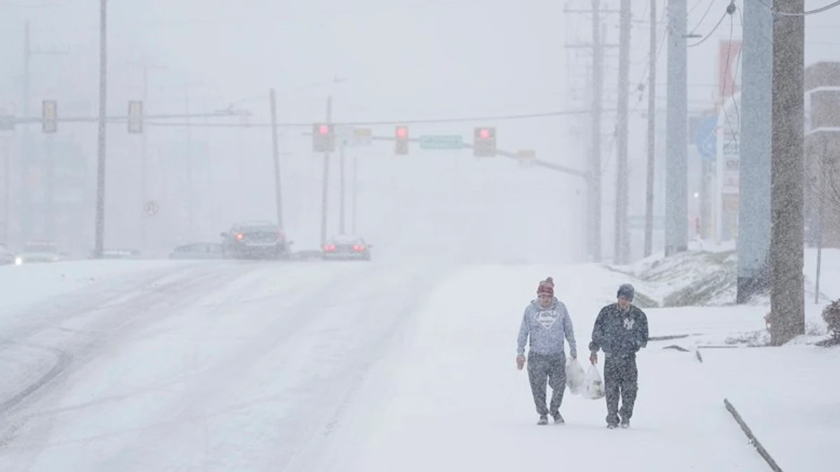 Доналд Тръмп одобри обявяването на извънредно положение в поне 18
