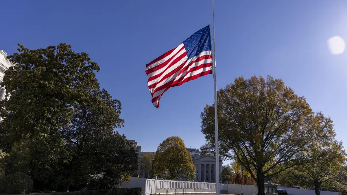 Въпреки рекордното дъно, страната ни все още е далеч от