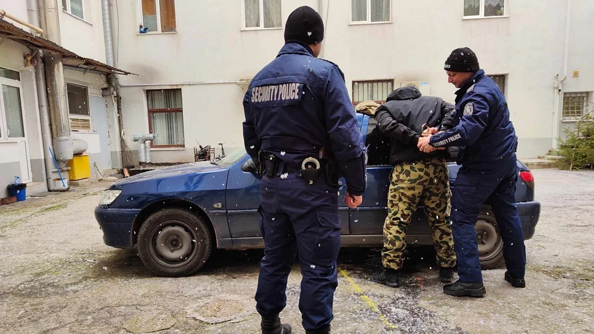 Мъжът ще плати и над 1200 евро глоба за притежание