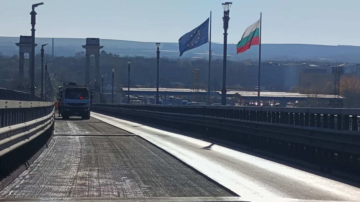 Очаквайте задръствания на Дунав мост заради нов етап от ремонтаОт