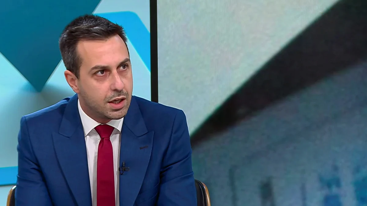 Възраждане“ оправда орязването на секциите извън ЕС с борба срещу