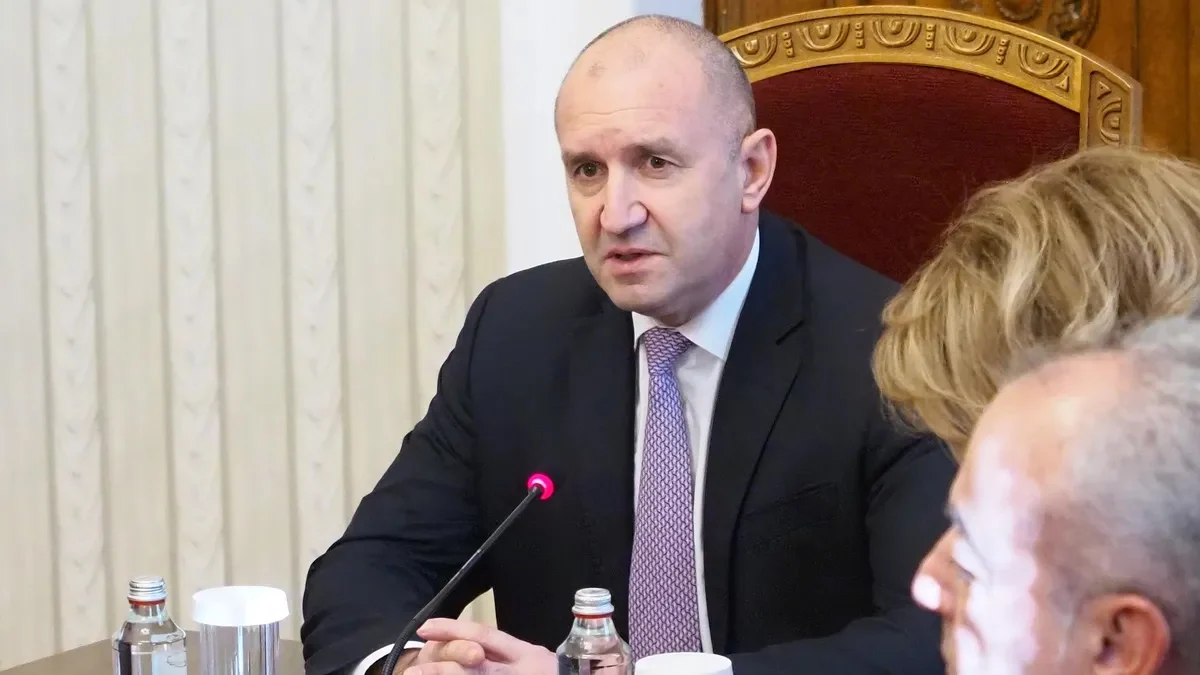 Президентът стартира конституционния часовник с мандат за ГЕРБ-СДС в понеделникПрезидентът