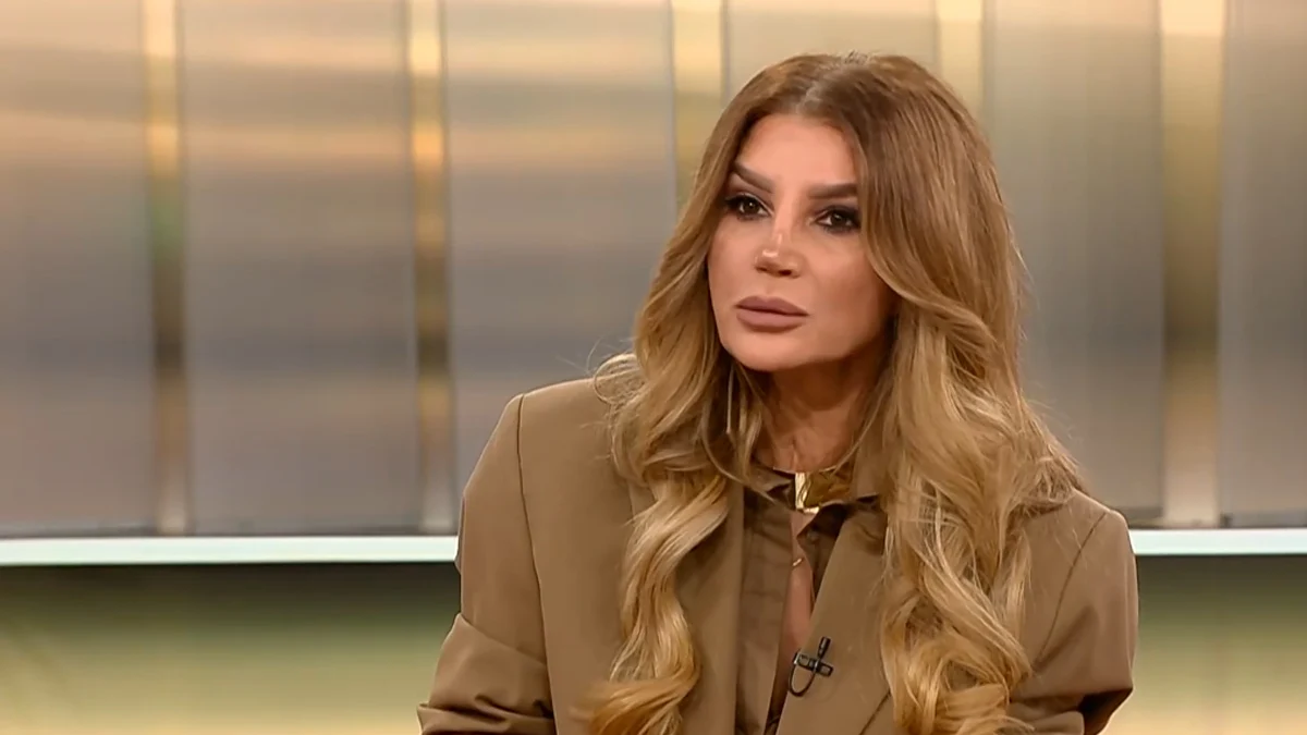 Значи нещо не сме свършили, допълва певицатаЕсил Дюран, едно от