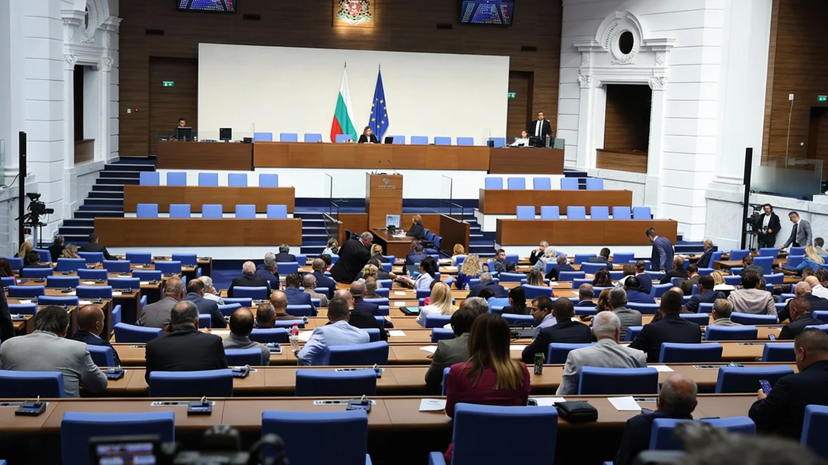 167 депутати приеха закона Антиспекула с мерки до края на