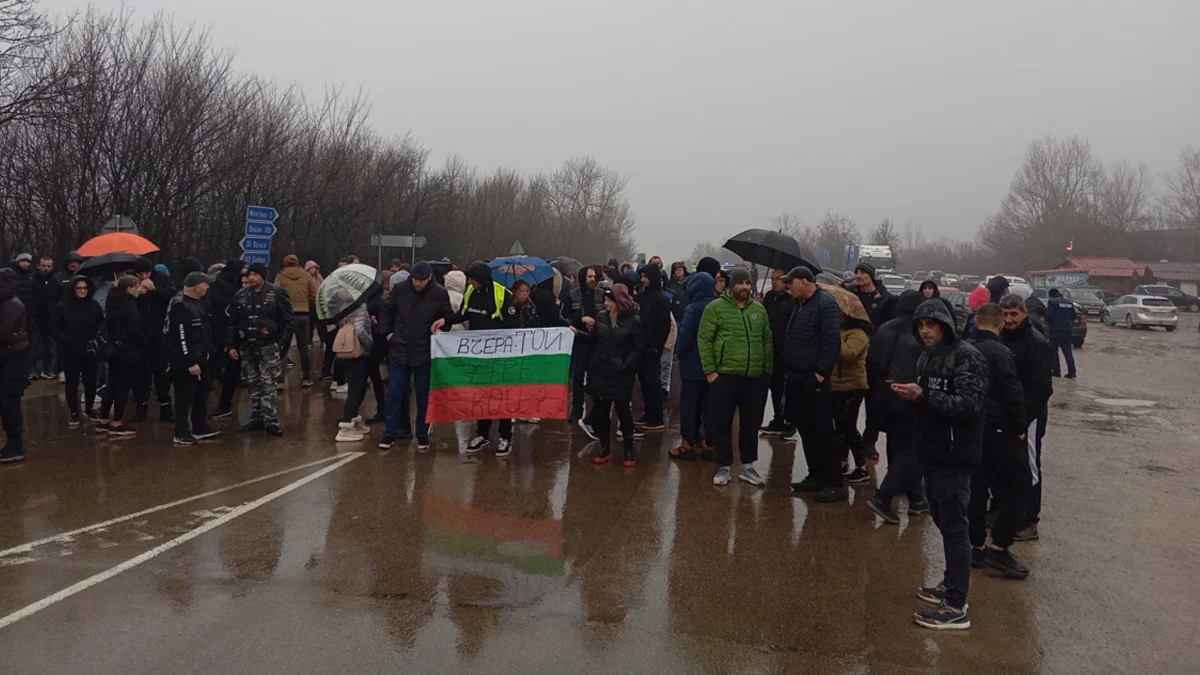 Протестиращите обвиняват АПИ и полицията в липса на контрол над