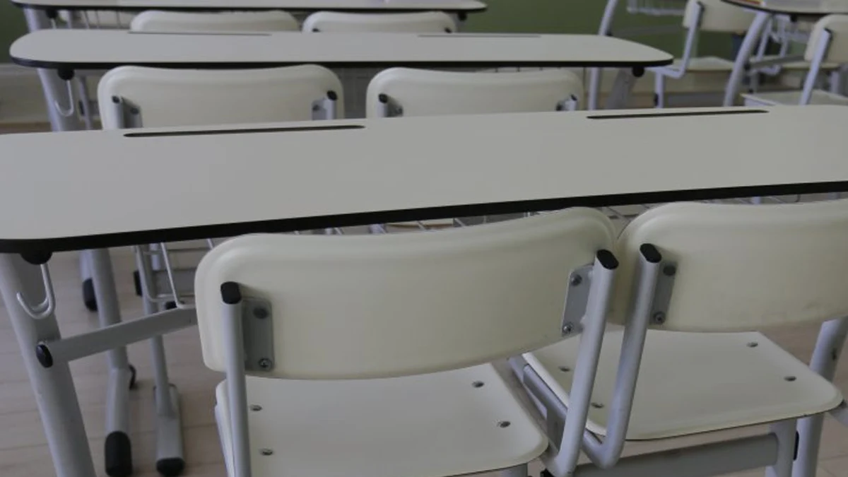 Десетокласници се разминаха на косъм с инцидента в класна стая,