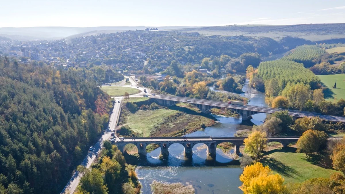 Администрацията въвежда парични стимули за участие, за да гарантира спазването