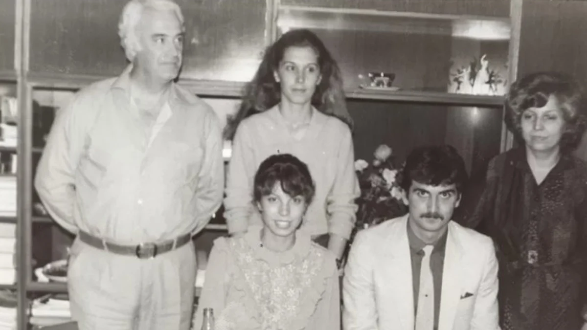 Малин Тодоров е бил акушер-гинеколог, директор на болницата в Сливница,