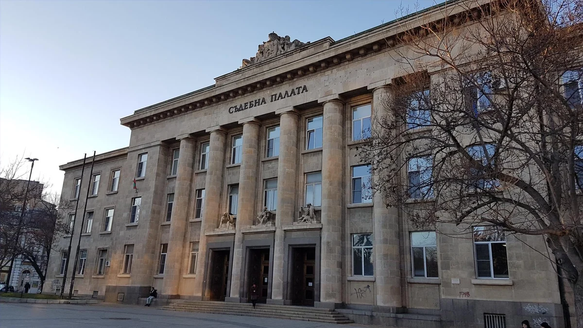 Делото може да бъде изнесено от града заради масови отводи