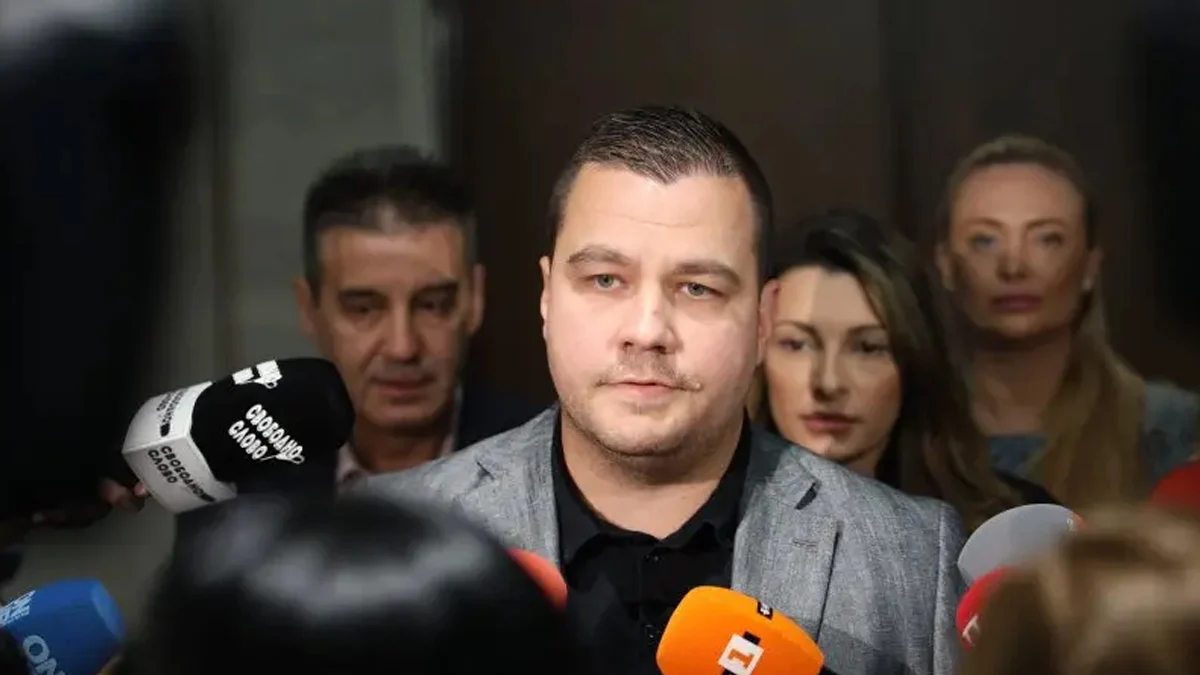 Балабанов претопли идеята за подмяна на машините, експерти предупреждават за