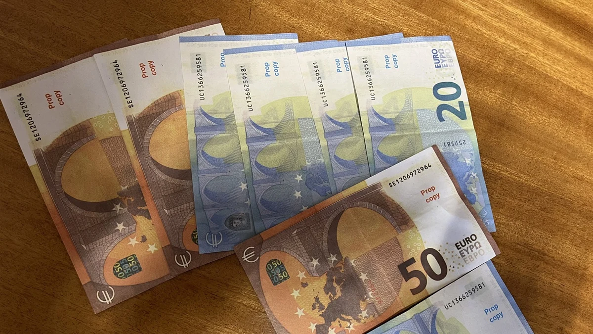 Полицията предупреждава търговците да следят за надписа Prop copy и