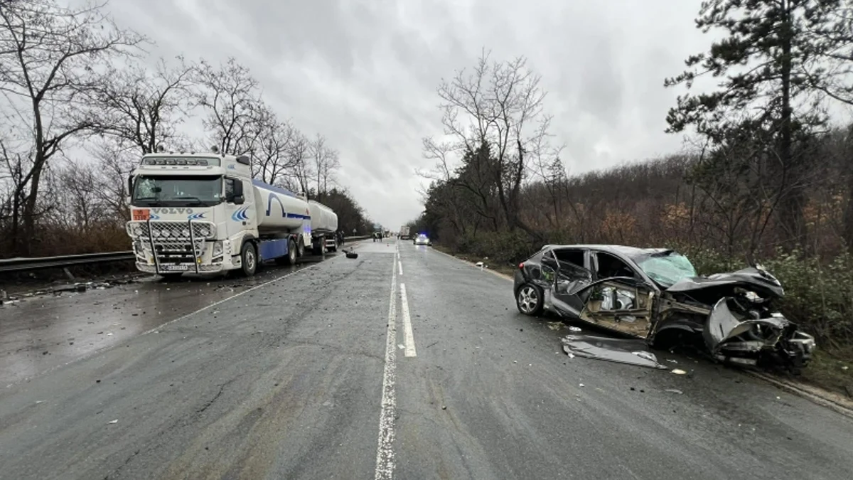 Турски гражданин заби автомобила си челно в колата на загиналия