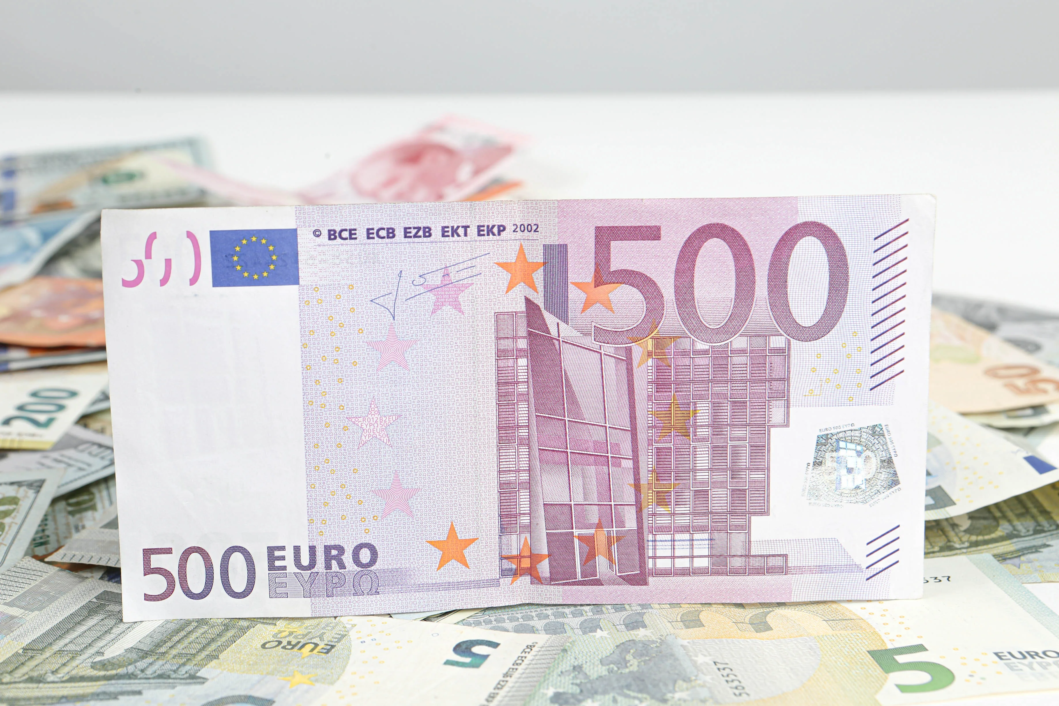 Управителят е установил измамата два дни след плащането, полицията иззе