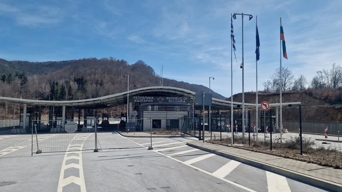 Движението тръгва с ограничение до 3.5 тона, а новите сгради