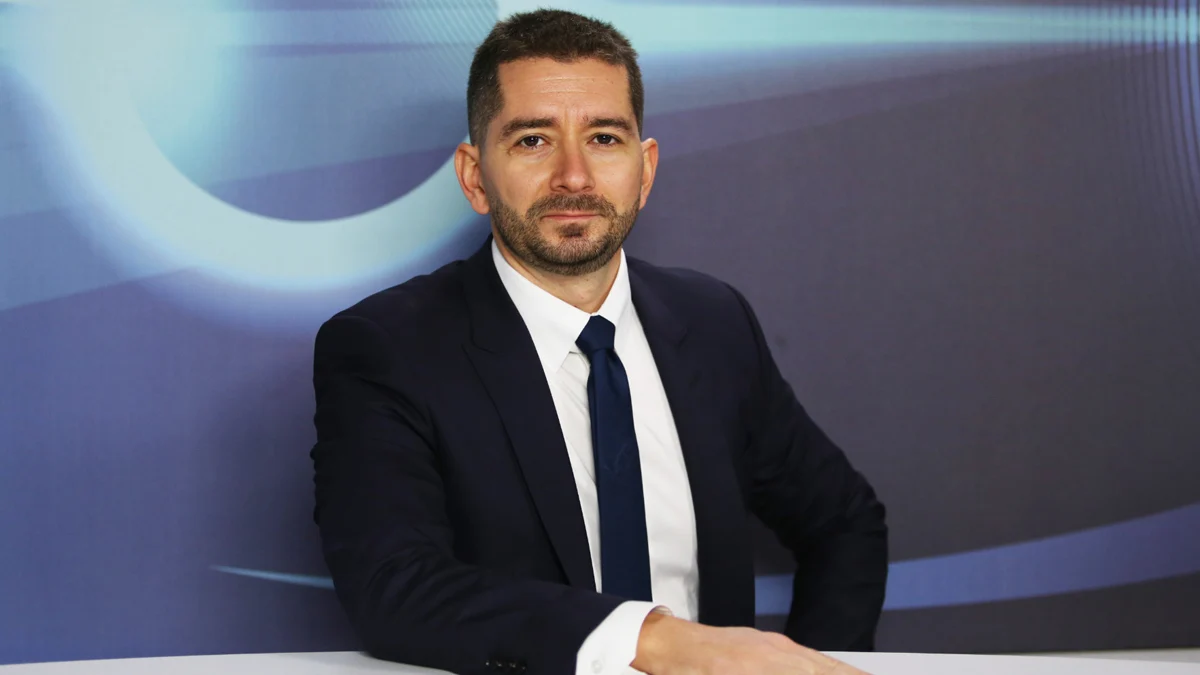 Президентът планира да оглави партия и да предизвика предсрочен вотПолитическият