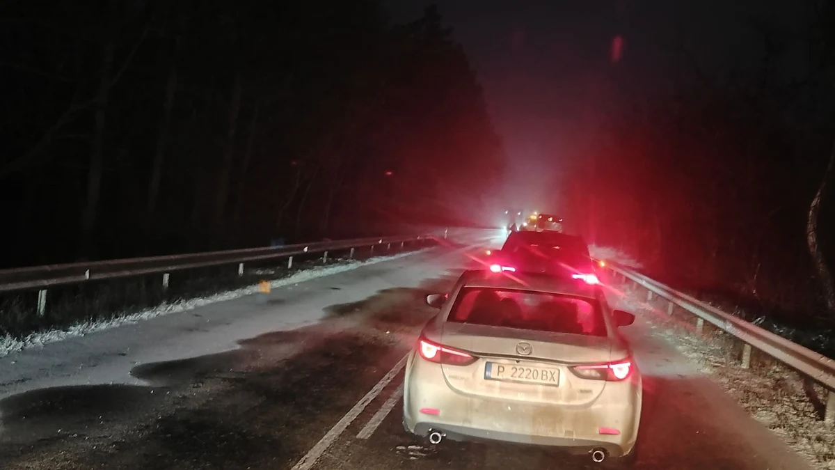 Образува се над 10-километрова опашка в района на разклона за