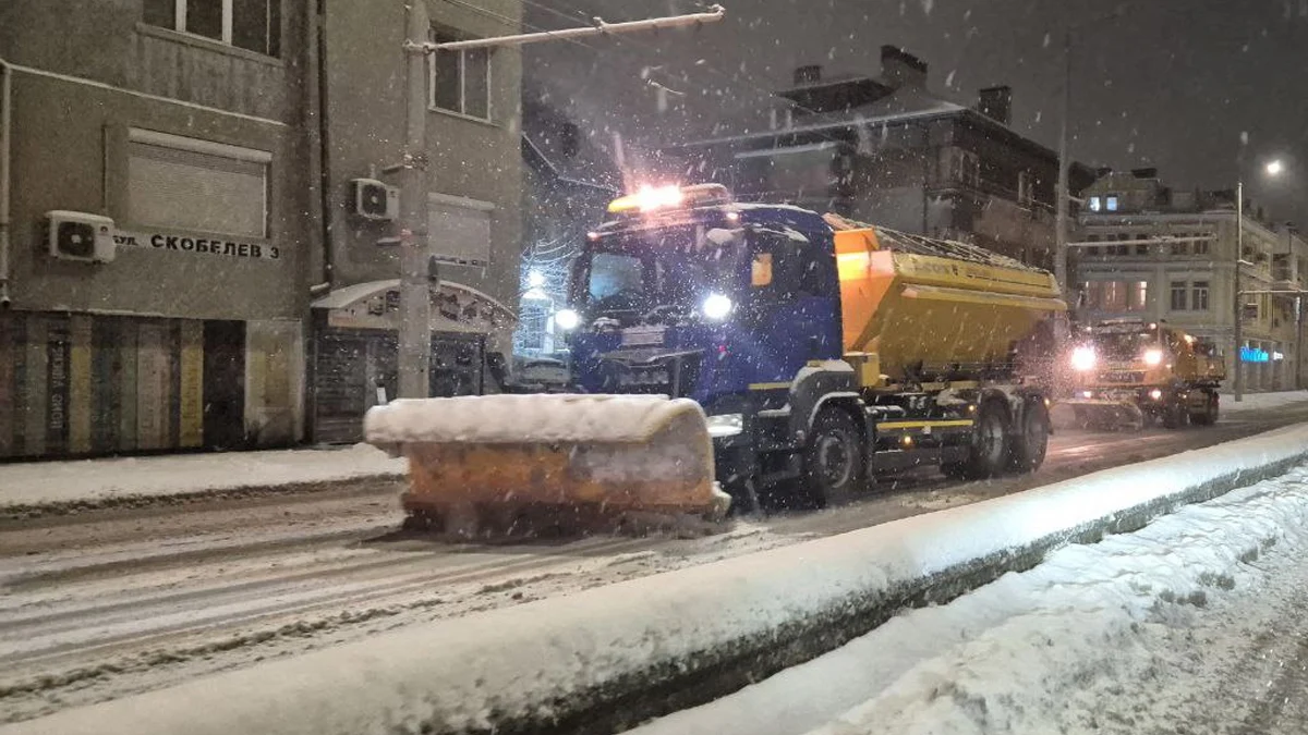 Линия 10 се движи само до Касева чешма15 машини обработваха