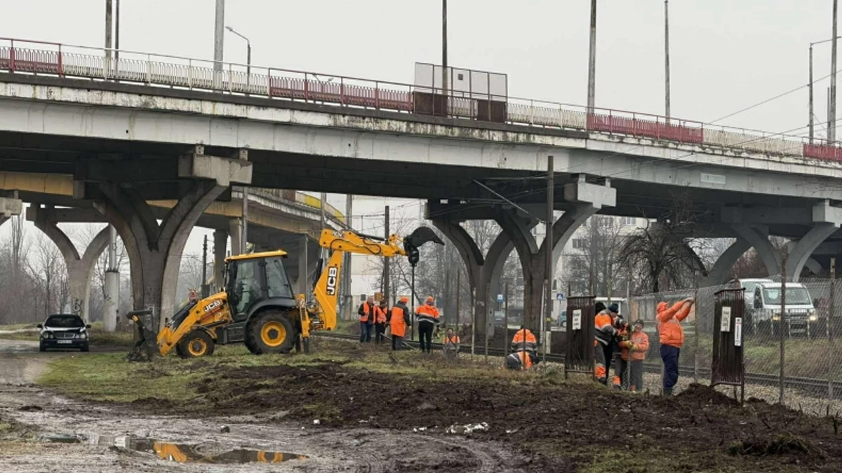 Институциите реагират месец след като влак уби 16-годишно момчеНационална компания