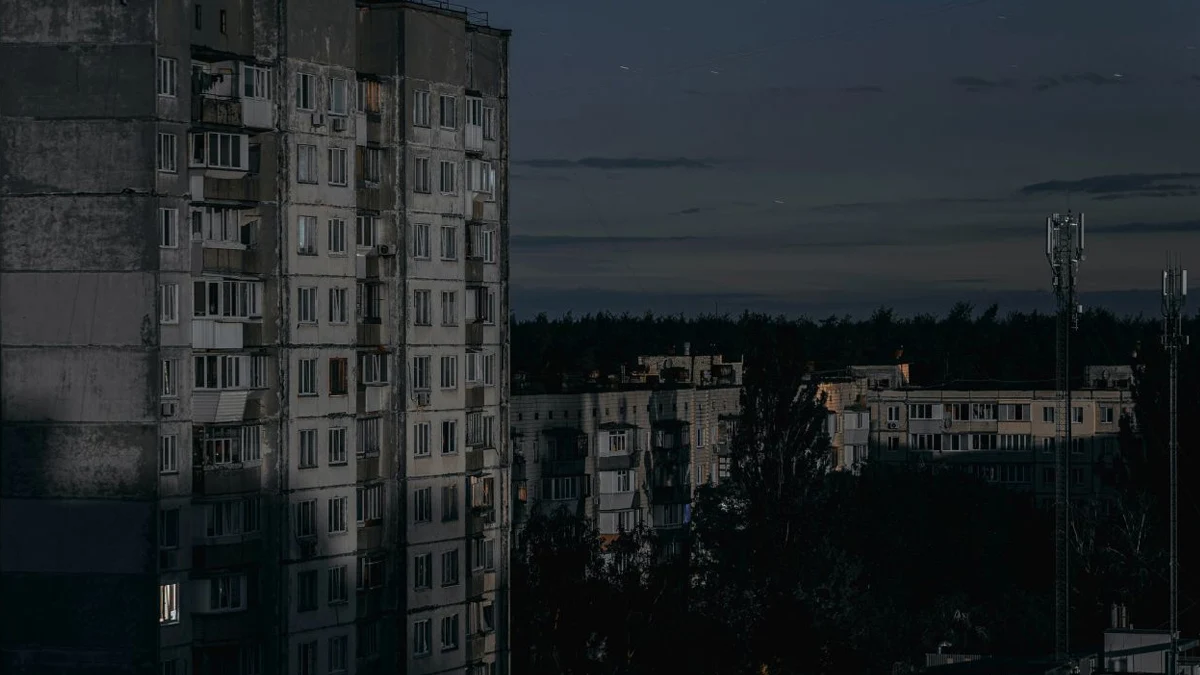 Атомните централи не могат да доставят ток заради скъсани далекопроводиМащабни