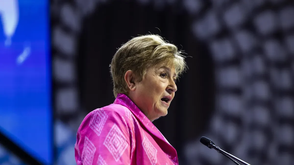 Шефът на МВФ предупреди за неравенство в Давос, докато ОАЕ