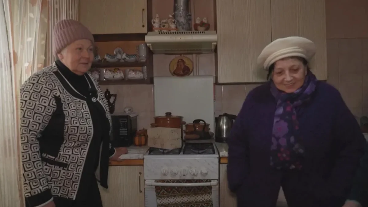 800 000 души останаха без ток при -10 градусаДокато дипломатическите