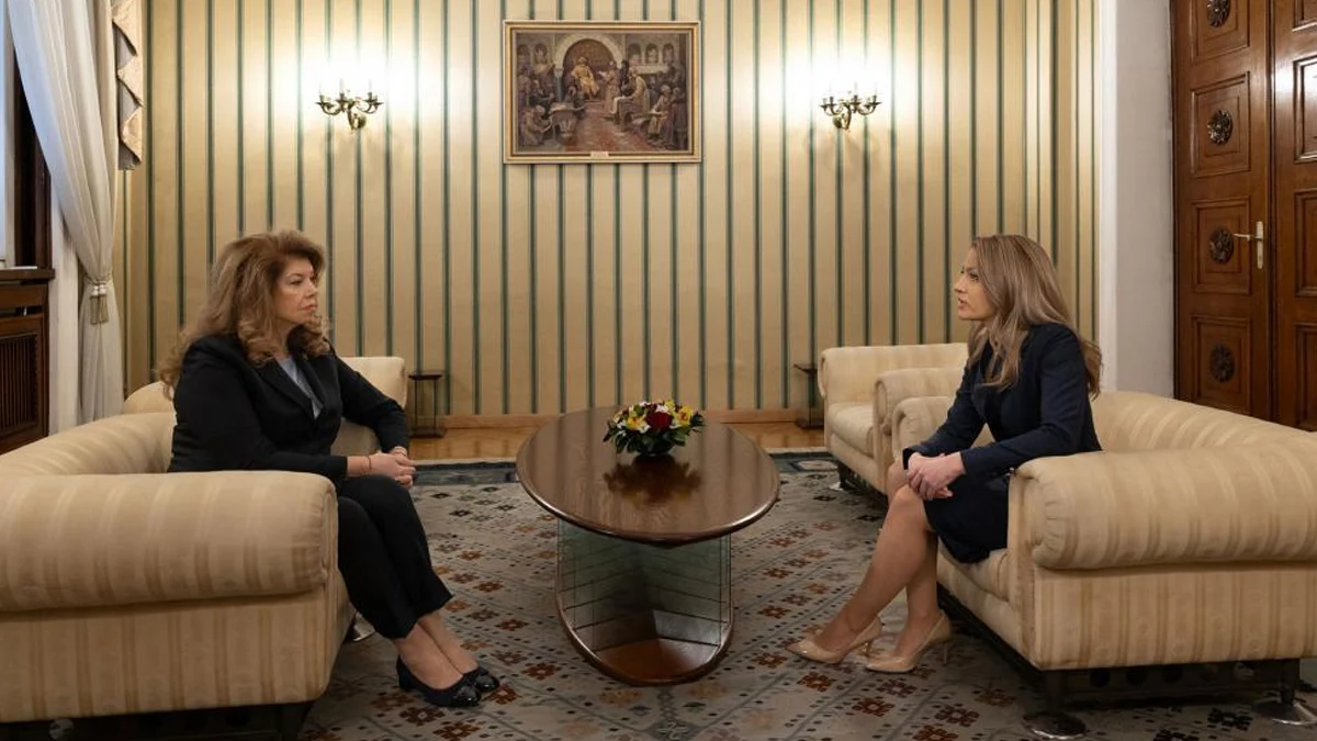 Президентът продължава със срещите за потенциален служебен министър-председателПрезидентът Илияна Йотова