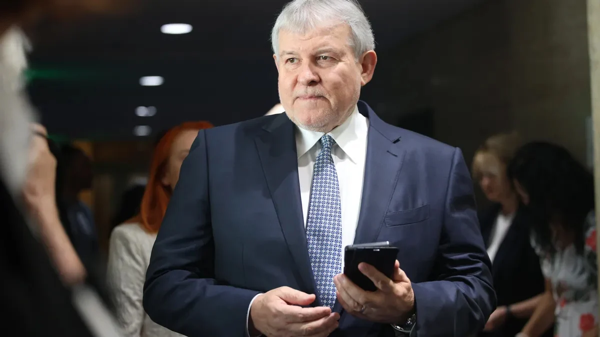 Лидерът на СДС с остра критика към президента по БНТЛидерът