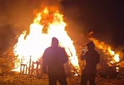 Традиционен огън озари Сандрово за Сирни Заговезни