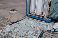 Потрошиха автобусна спирка пред "Арена Русе"