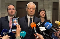 Костадин Костадинов поиска оставки в новия служебен кабинет